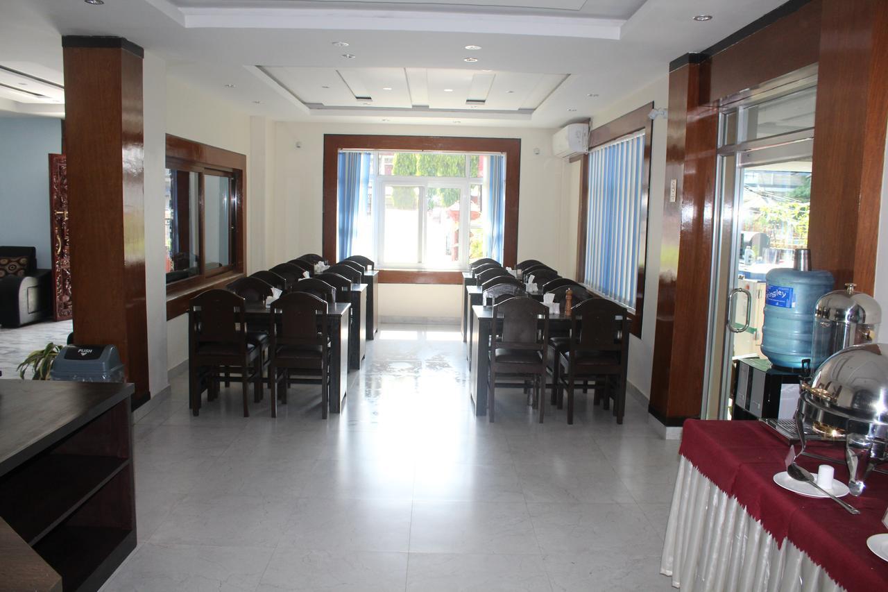 Hotel Point Pokhara Exterior foto