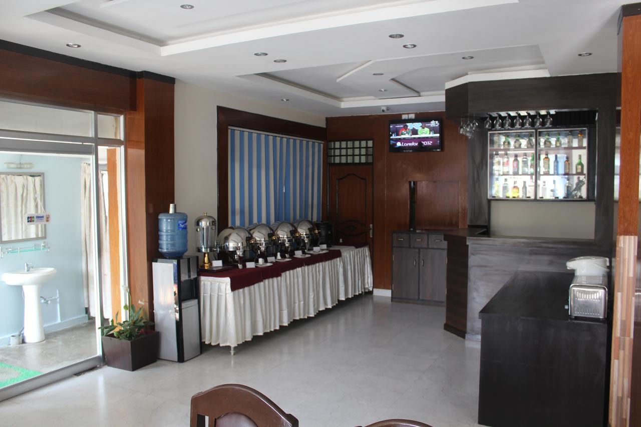 Hotel Point Pokhara Exterior foto