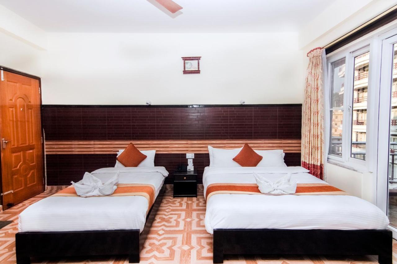 Hotel Point Pokhara Exterior foto