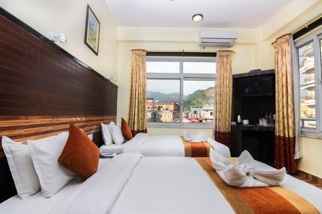 Hotel Point Pokhara Exterior foto
